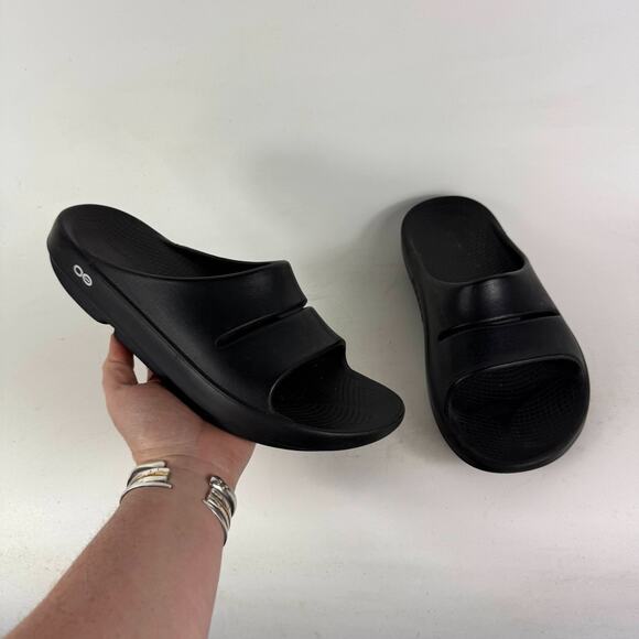 OOFOS OOahh Slide Sandals Women's 10 Black Slip-On Open Toe Outdoor Casual - Picture 1 of 9